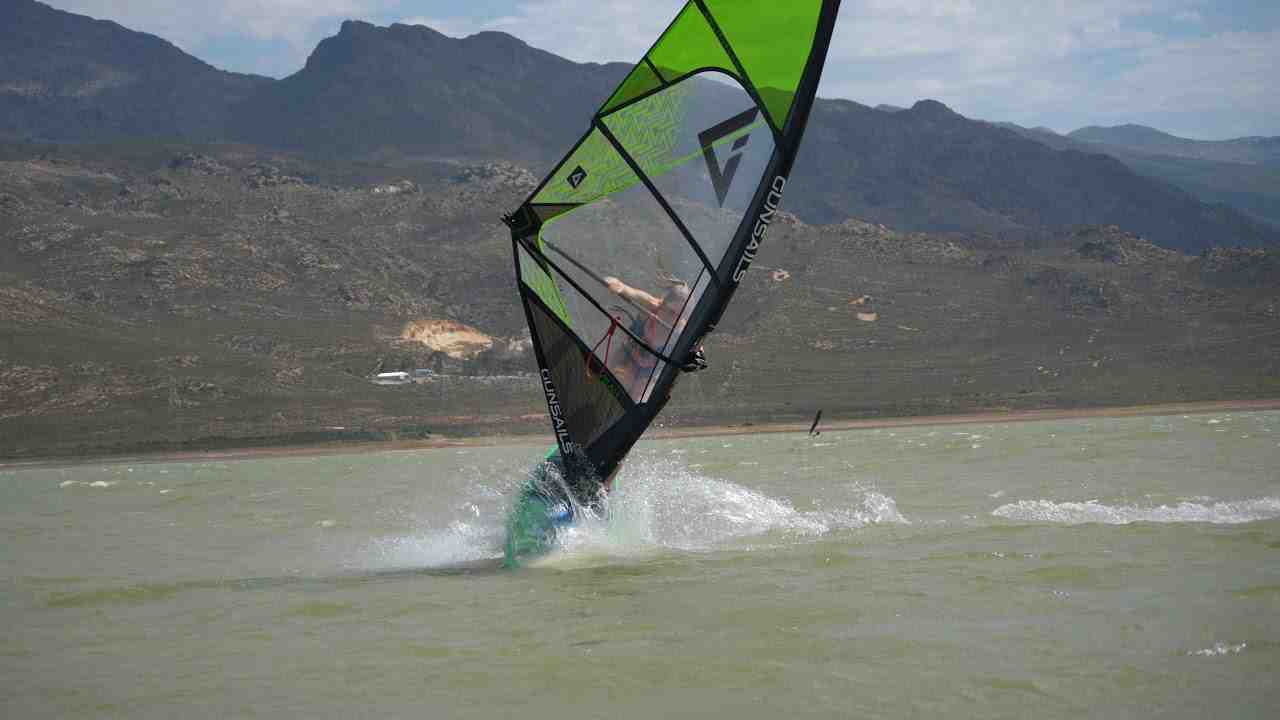 Comment faire du windsurf ?